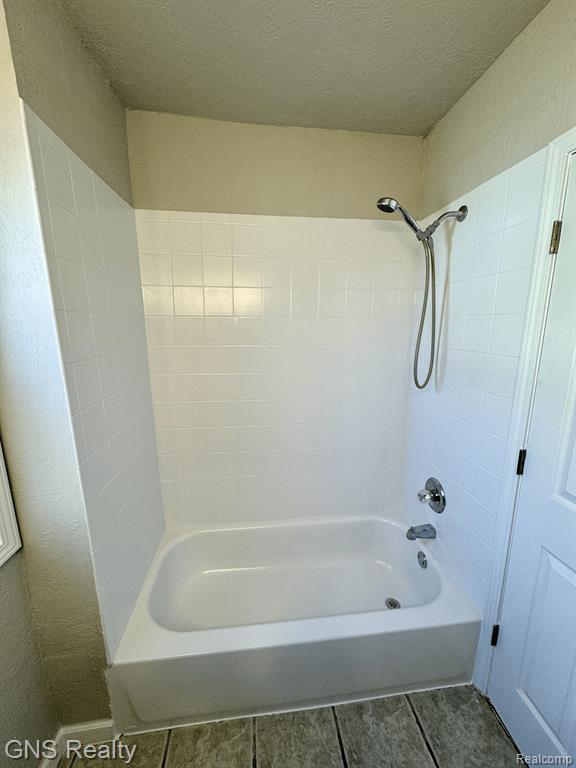 882 KENILWORTH Avenue, Pontiac, MI 48340 — Photo 13