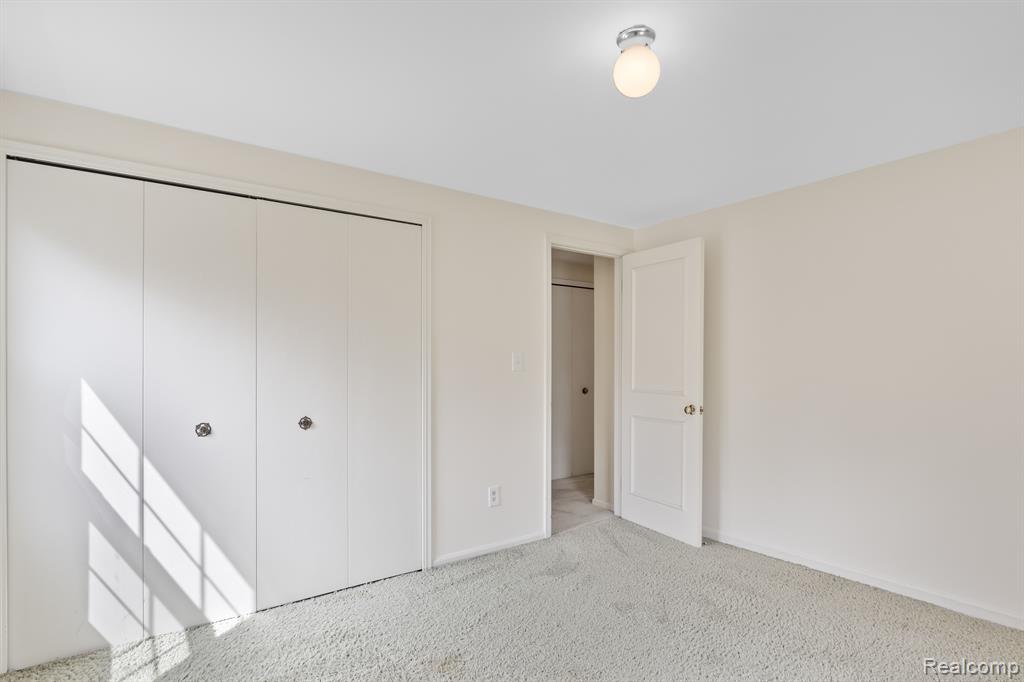 815 GREAT OAKS Drive, Bloomfield Hills, MI 48304 — Photo 23