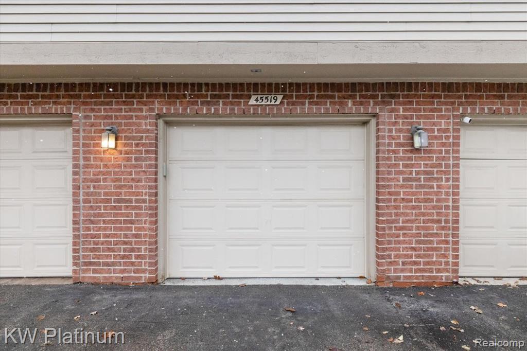 45519 Hidden View Court, Utica, MI 48315 — Photo 35