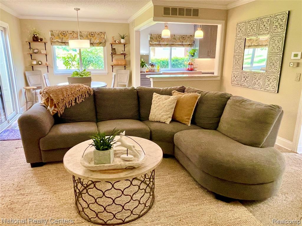 48104 COLONY FARM CIR, Plymouth, MI 48170 — Photo 20