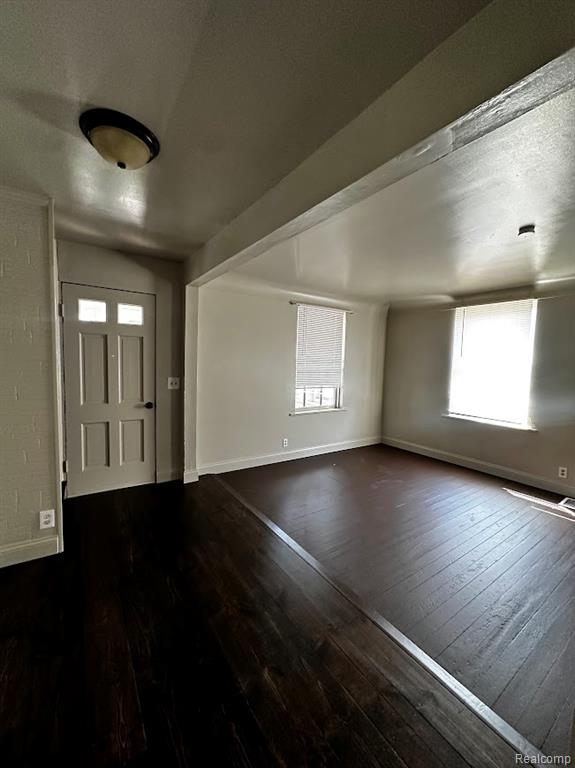 920 Huron Street, Flint, MI 48507 — Photo 3