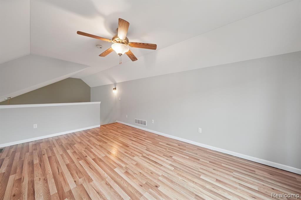 8770 Hardwood Drive, Belleville, MI 48111 — Photo 18