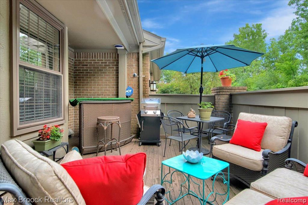38750 CHESSINGTON, Farmington Hills, MI 48331 — Photo 5