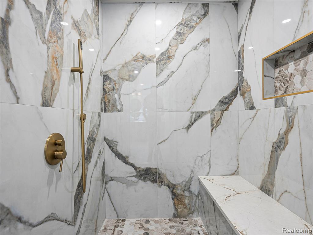 22463 Norfolk Court, Novi, MI — Photo 30