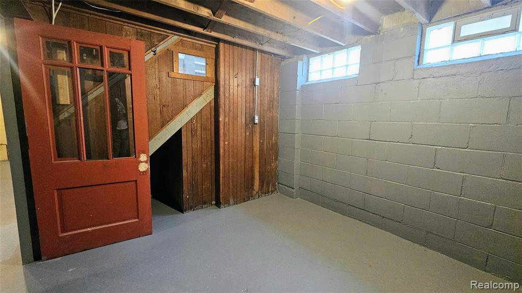 10001 Winthrop Street, Detroit, MI 48227 — Photo 84