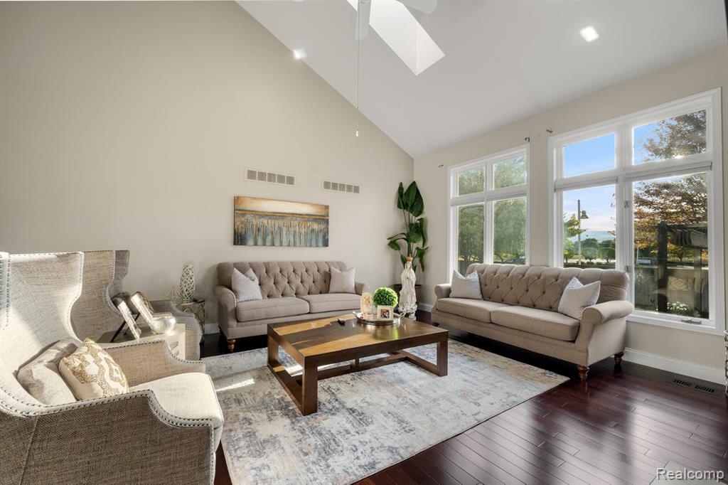 45021 Riverwoods Drive, Macomb, MI 48044 — Photo 12