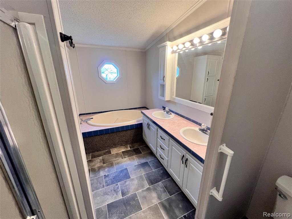 415 Weeping Willow, Flint, MI 48506 — Photo 11