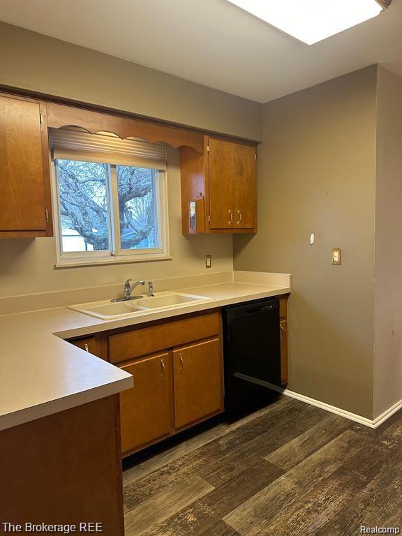 9153 DEL RIO Drive, Grand Blanc, MI 48439 — Photo 5