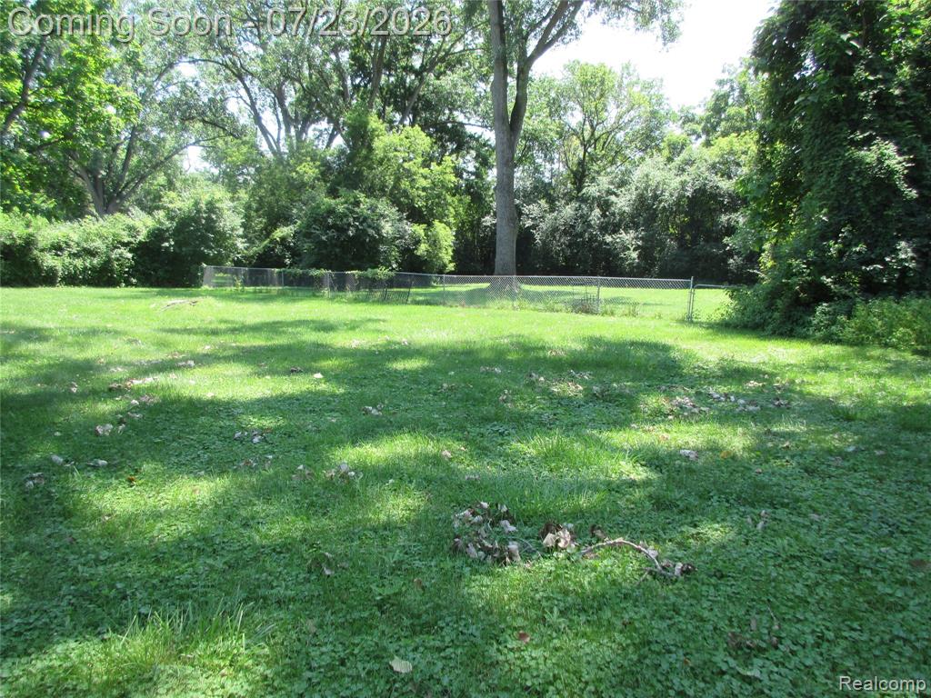 1575 Banmoor Drive, Troy, MI 48084
