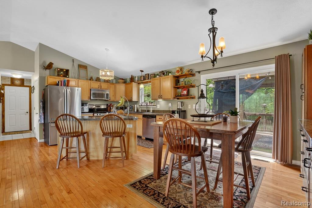 9565 Crofoot Road, Fowlerville, MI 48836 — Photo 10