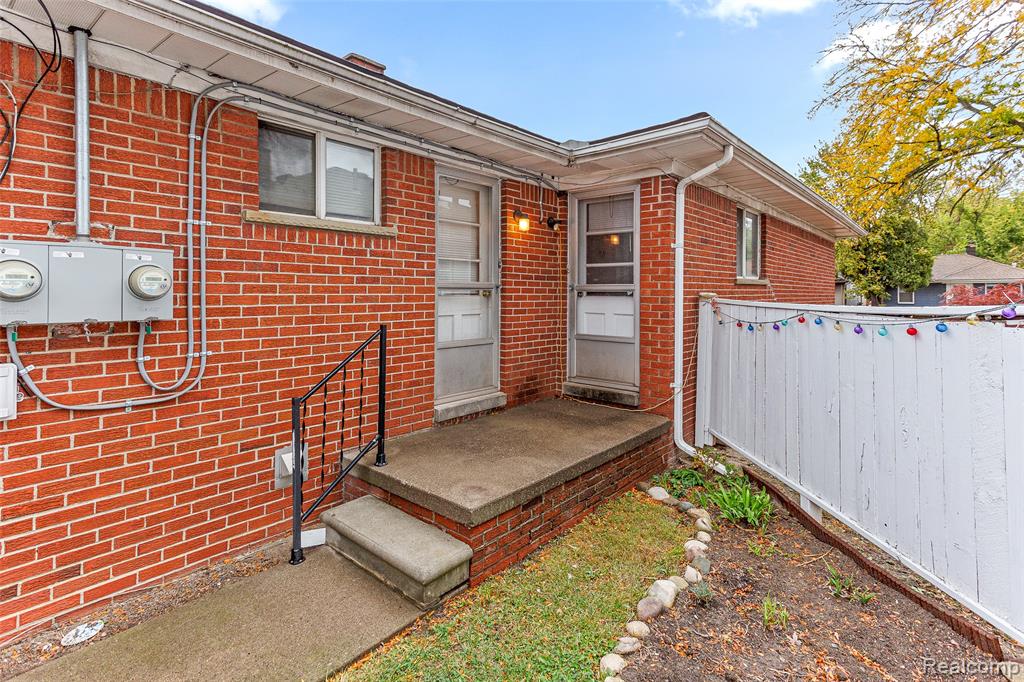 1339 New York Avenue, Lincoln Park, MI 48146 — Photo 8