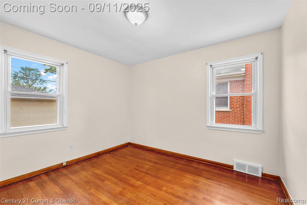 8235 Virgil Street, Dearborn Heights, MI 48127 — Photo 19