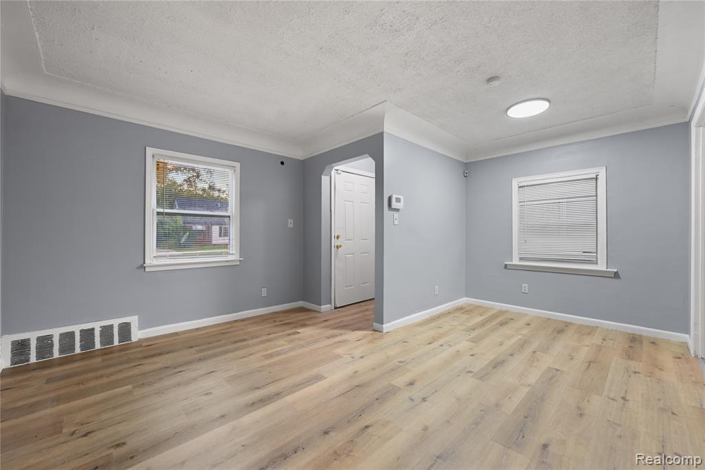 8626 Piedmont Street, Detroit, MI 48228 — Photo 12