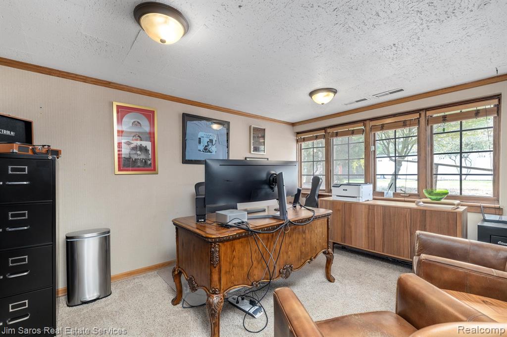 71 WOODLAND SHORES Drive, Grosse Pointe Shores, MI 48236 — Photo 16