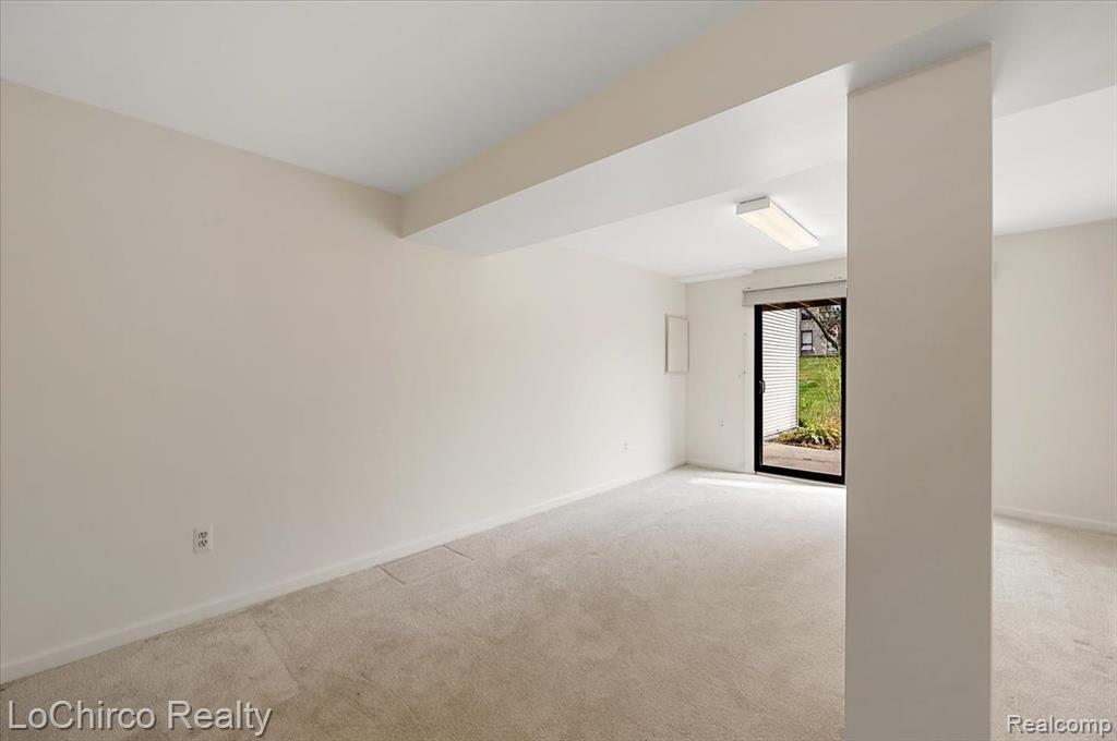 733 Hamilton Court, Rochester Hills, MI 48307 — Photo 44