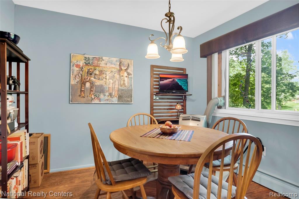 1521 Thread Valley, Holly, MI 48442 — Photo 30