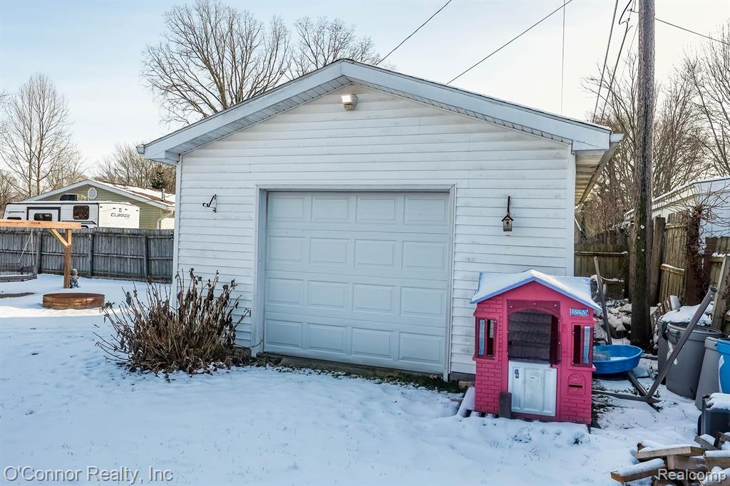 3178 Oakwood Drive, Port Huron, MI 48060 — Photo 27