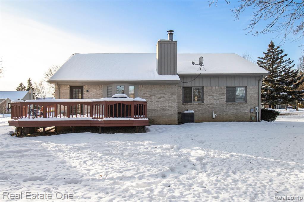 6886 High Oaks Drive, Troy, MI 48098 — Photo 26