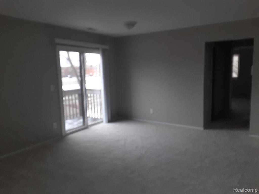 4712 E 10 MILE Road, Warren, MI 48091 — Photo 5