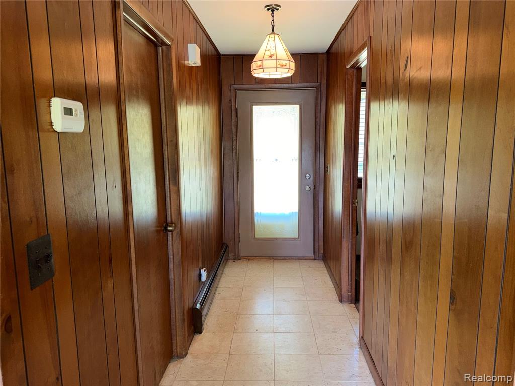 2130 Webster Park Drive, Howell, MI 48843 — Photo 10