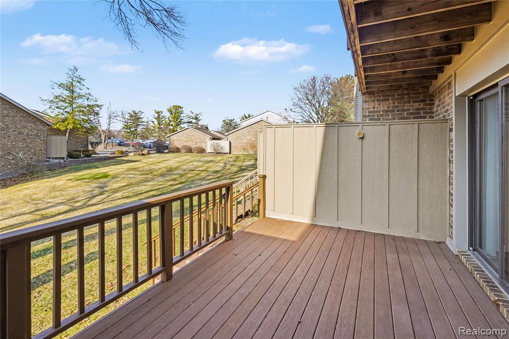 6824 Northcrest Way E, Clarkston, MI — Photo 23