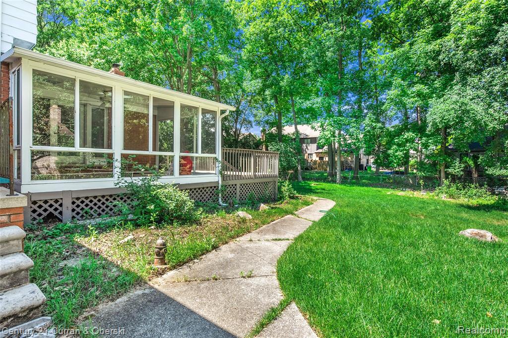 5994 Glen Eagles Drive, West Bloomfield, MI 48323 — Photo 40