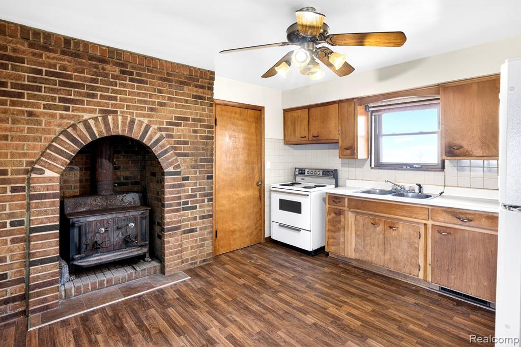 1397 N Seymour Road, Flushing, MI 48433 — Photo 16