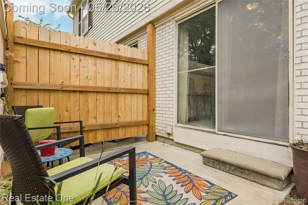 7736 Lake Ridge Drive, Waterford, MI 48327 — Photo 4