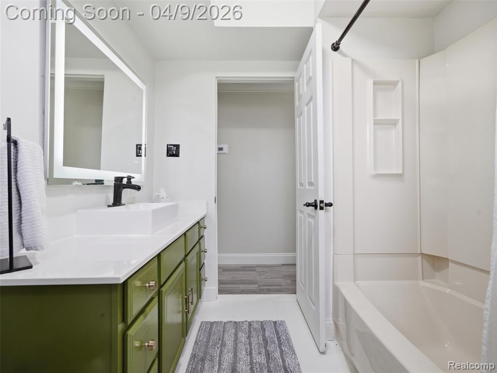 23151 Schroeder Avenue, Eastpointe, MI 48021 — Photo 22