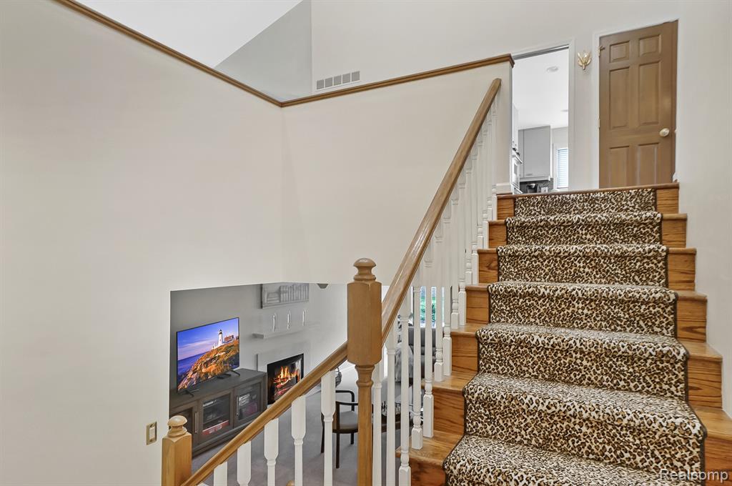 72 Vaughan Ridge Road, Bloomfield Hills, MI 48304 — Photo 40