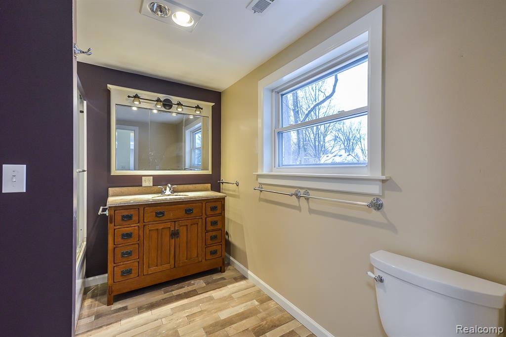 336 BEACHWAY Street, Whitmore Lake, MI 48189 — Photo 12