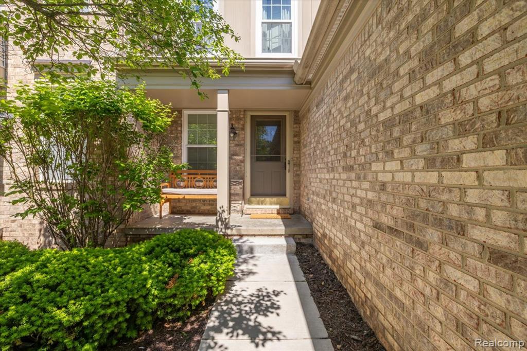 4472 Hunters Circle E, Canton, MI 48188 — Photo 2