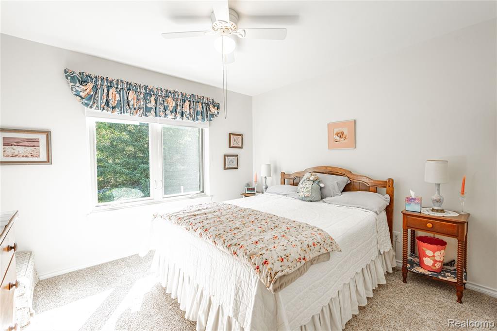 582 Snowbird Circle E Circle E, St. Clair, MI 48079 — Photo 18