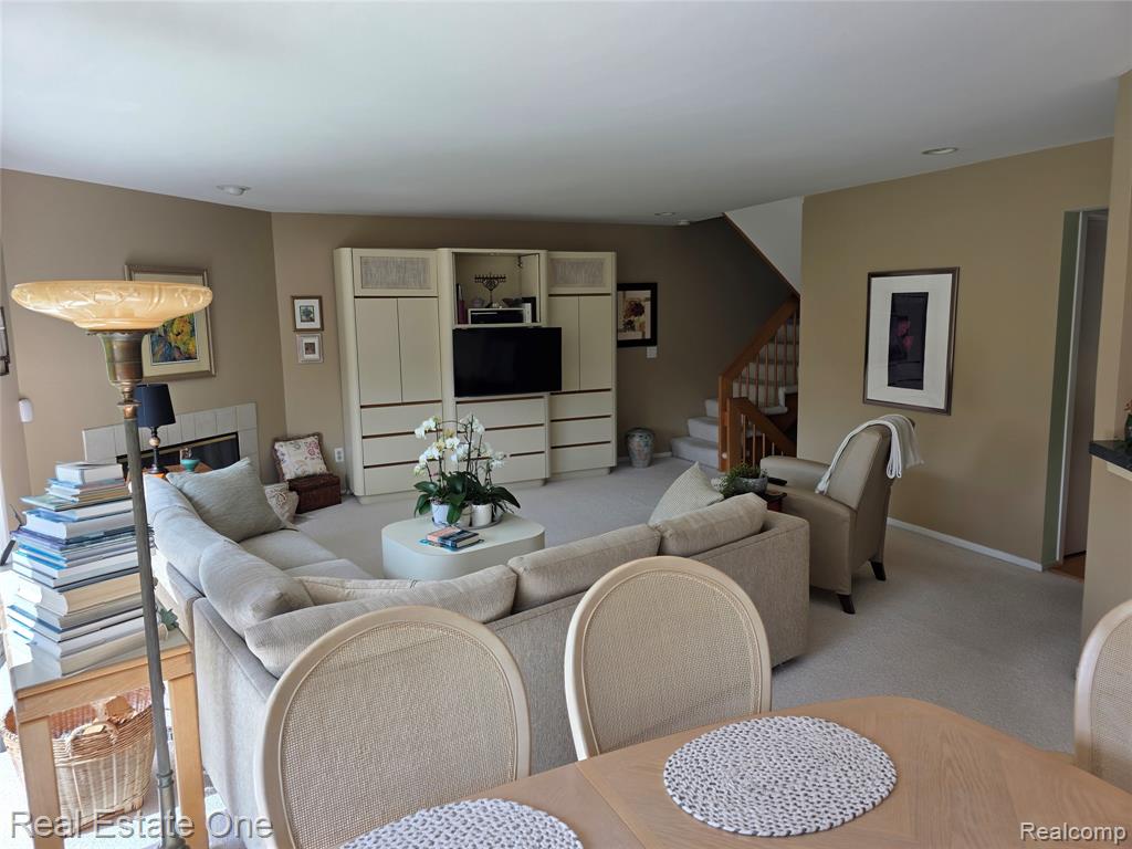 4201 Breckenridge Drive, 74, West Bloomfield, MI — Photo 5