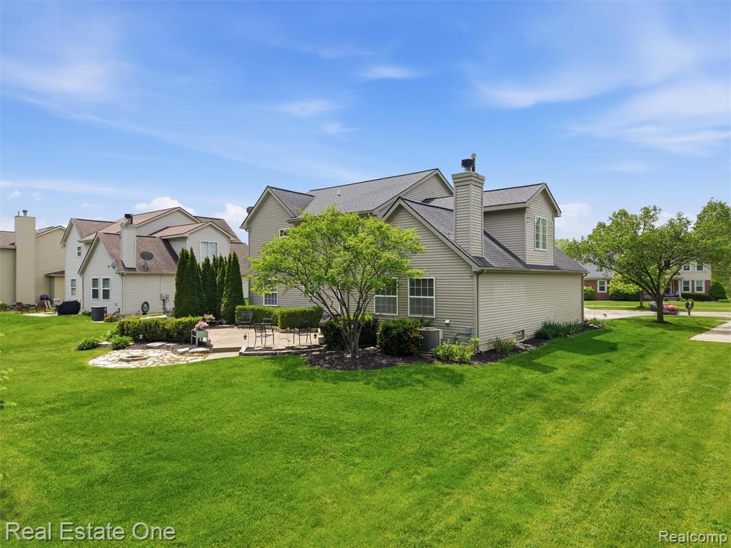 1786 Four Seasons Drive, Howell, MI 48843 — Photo 49