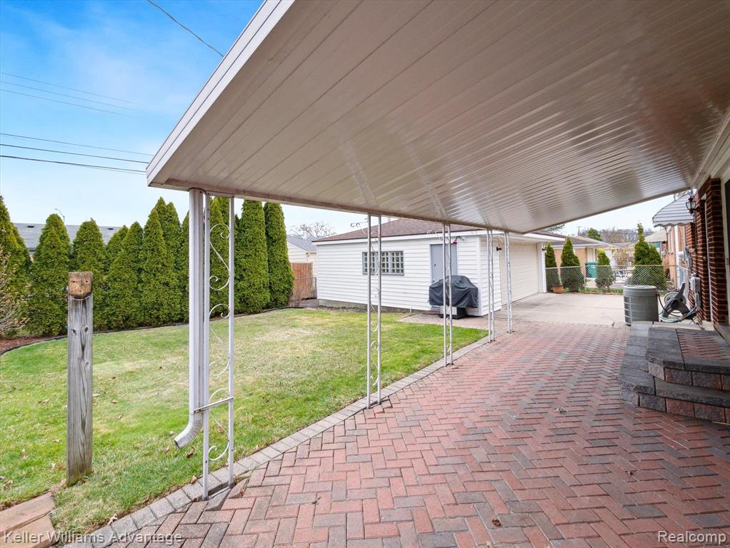 6634 HAWTHORNE Street, Garden City, MI — Photo 34