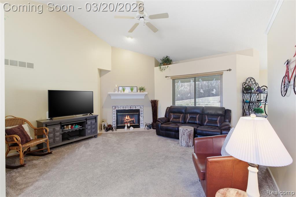 42925 N Hampton Drive, Sterling Heights, MI 48314 — Photo 6