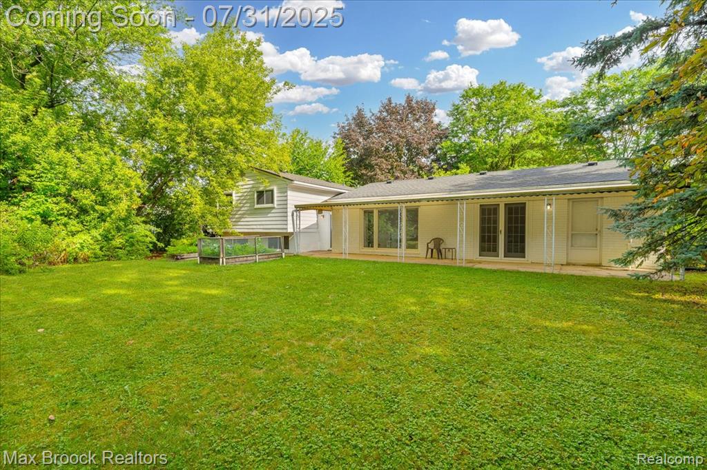 536 Fox River Drive, Bloomfield Hills, MI 48304 — Photo 33