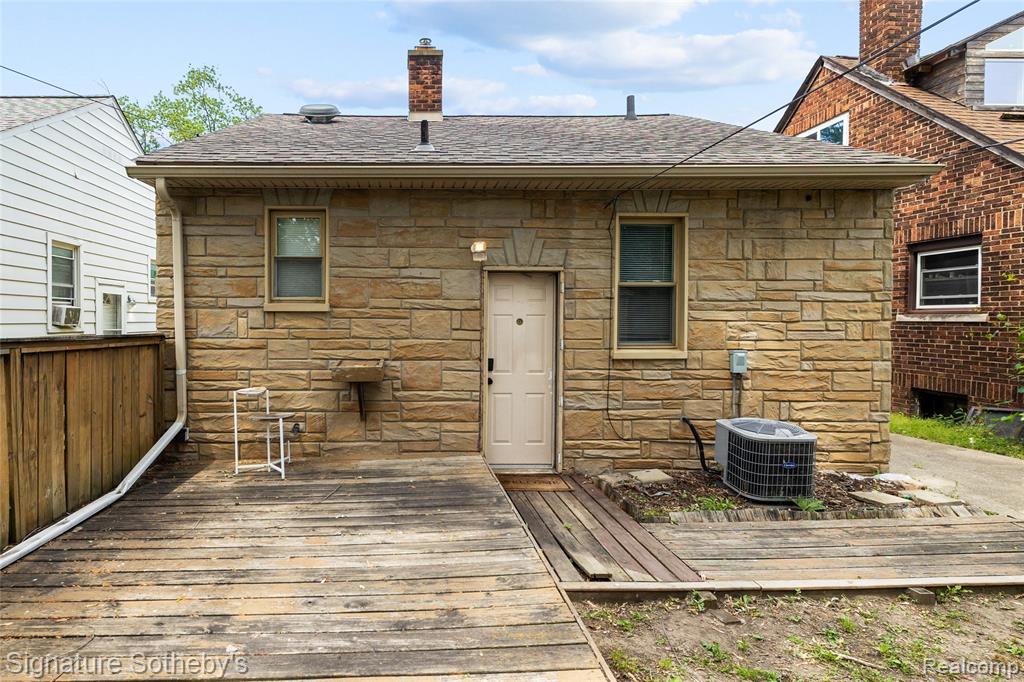 674 E Webster Street, Ferndale, MI 48220 — Photo 21