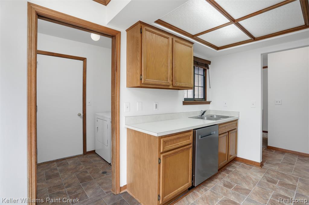 5350 Christi Drive, Warren, MI 48091 — Photo 12