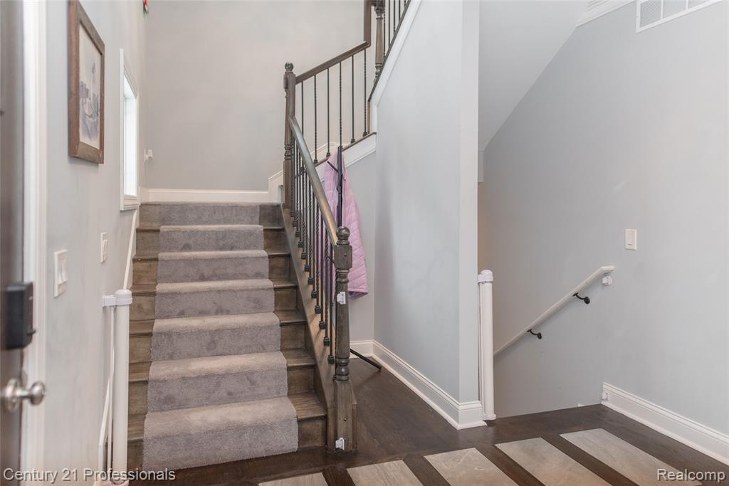 513 Renshaw Street, Rochester, MI 48307 — Photo 16