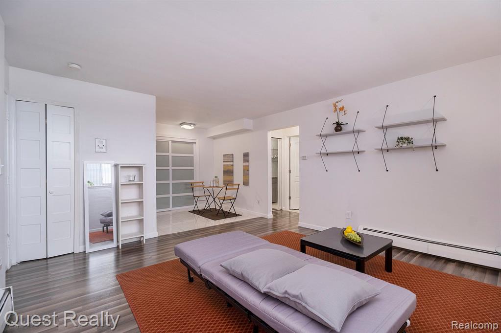 4905 CROOKS Road, B2, Royal Oak, MI 48073 — Photo 4