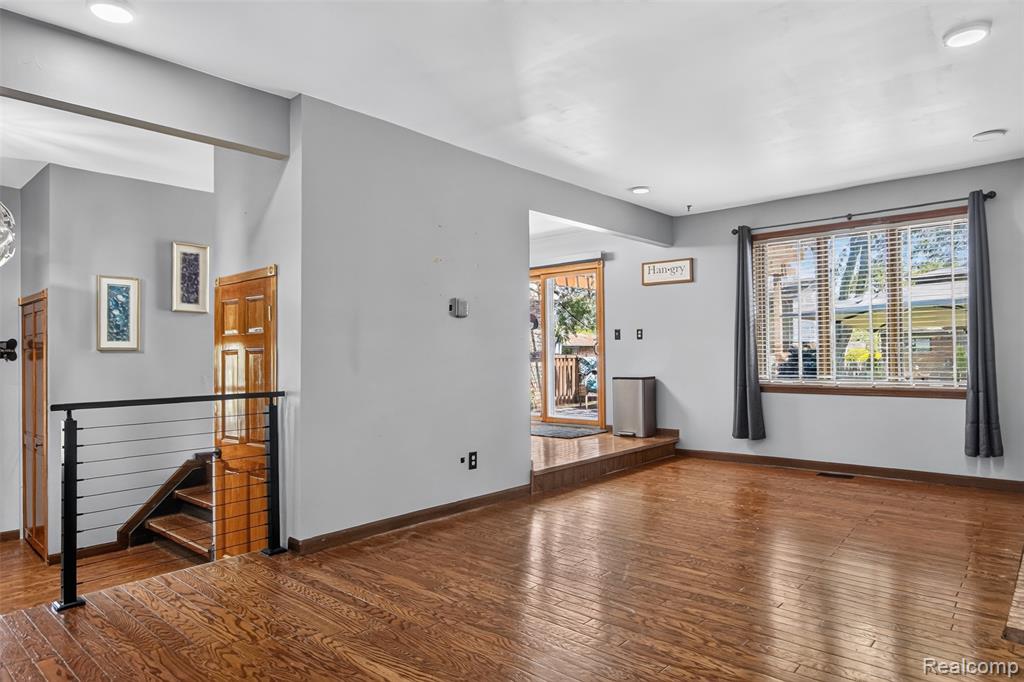 44100 Somerset Square, Canton, MI 48187 — Photo 9