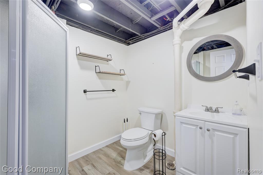 1303 Sycamore Drive, Rochester Hills, MI 48307 — Photo 40