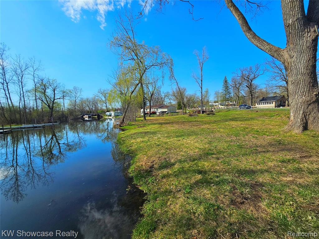 4120 Navarra Court, White Lake, MI 48383 — Photo 16