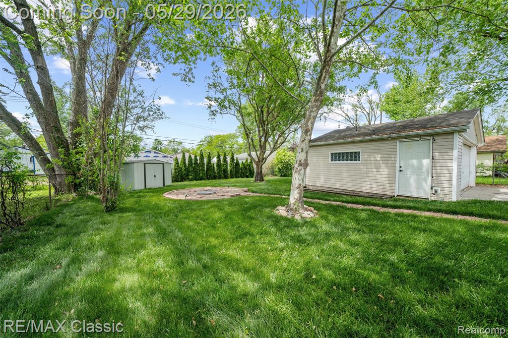 15586 Oakbrook Street, Romulus, MI 48174 — Photo 43