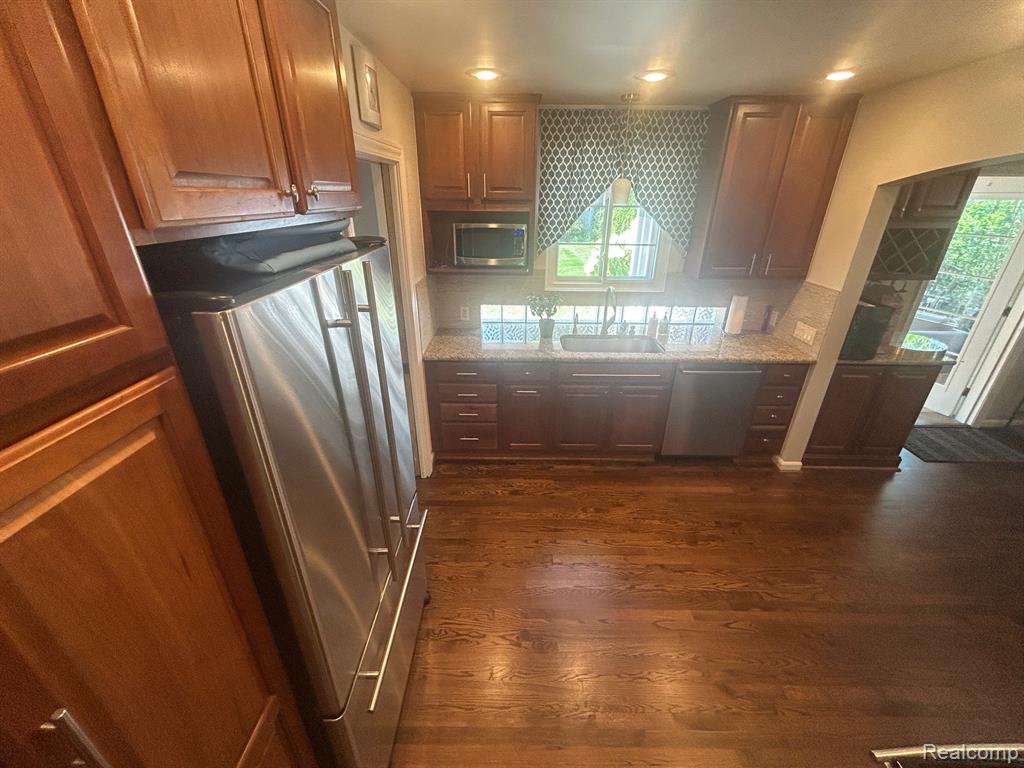 881 Lincoln Road, Grosse Pointe, MI 48230 — Photo 13