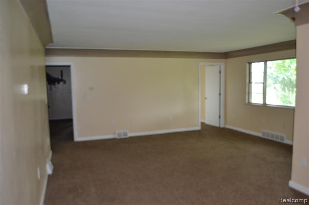 5084 Lennon Road, Flint, MI 48507 — Photo 14