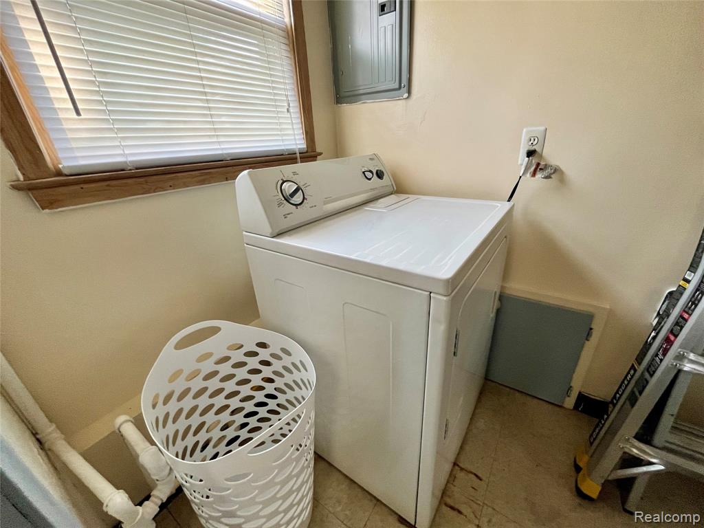 7201 Jackson Avenue, Warren, MI 48091 — Photo 17