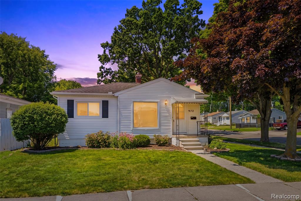 972 Arlene Avenue, Pontiac, MI 48340 — front exterior